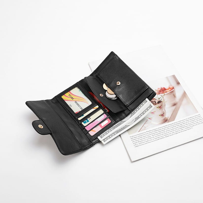 Women’s Leather Wallet