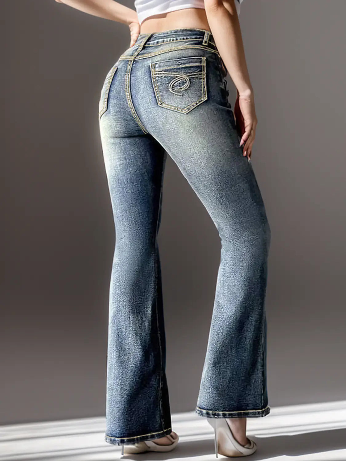 Women’s Vintage Bootcut Jeans