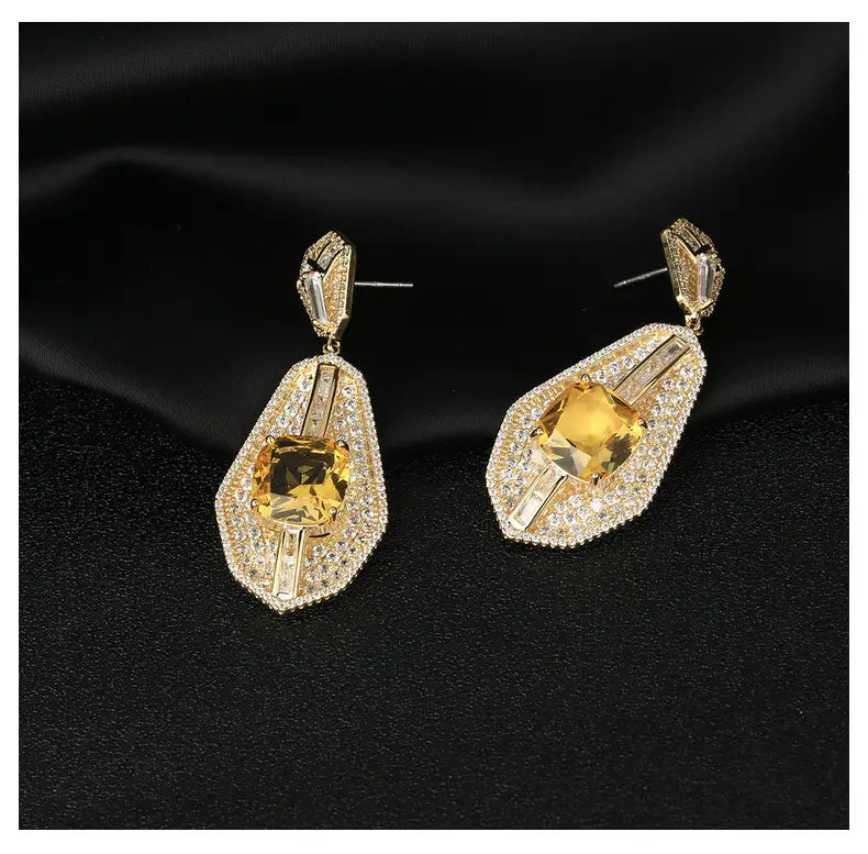 Palace Style Zircon Earrings