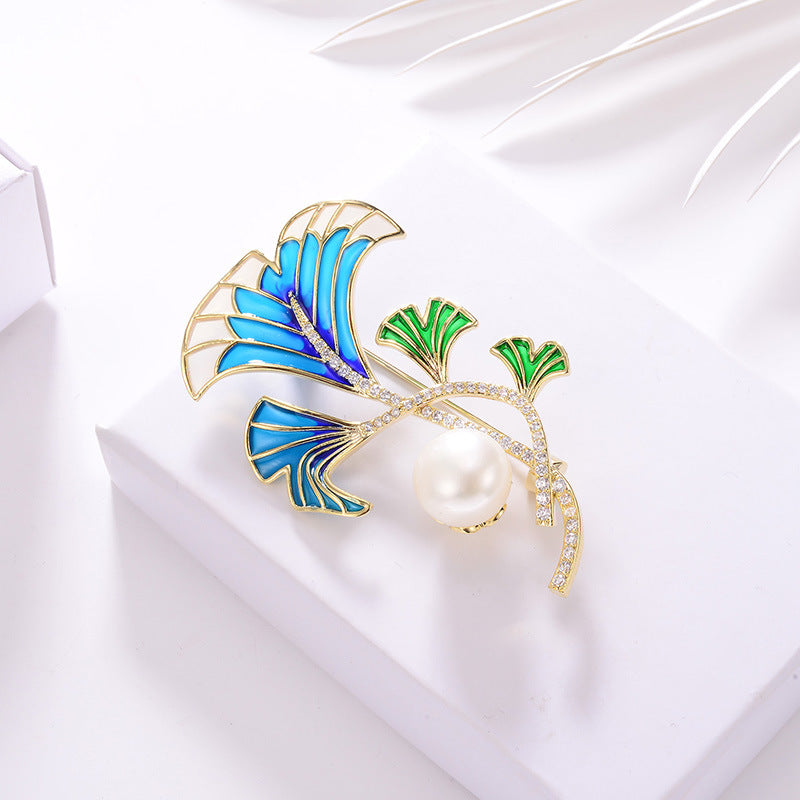 Multi-Leaf Pearl Brooch