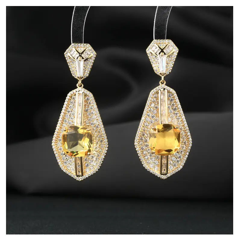 Palace Style Zircon Earrings