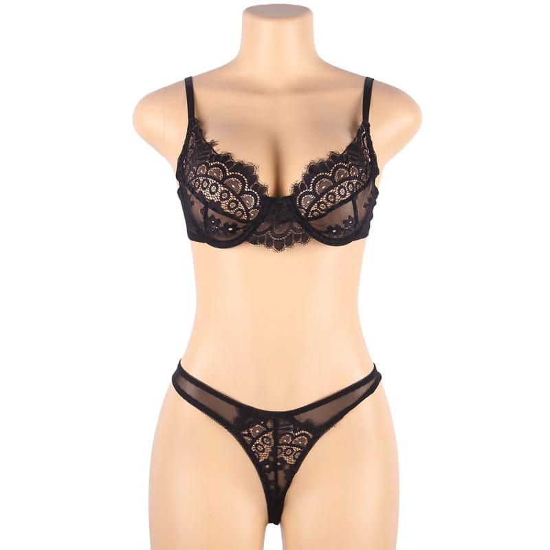 Eye Catcher Bra Set